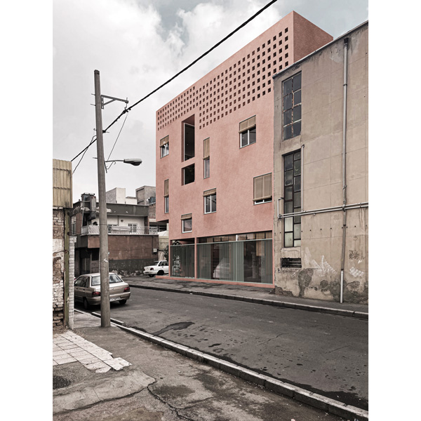 one eye house